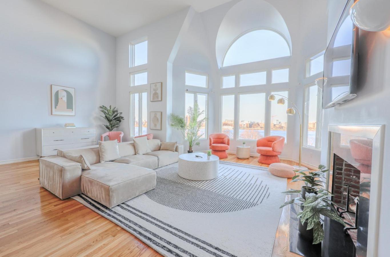 Luxurious Fenway 2br Penthouse With Roof Decks Apartamento *